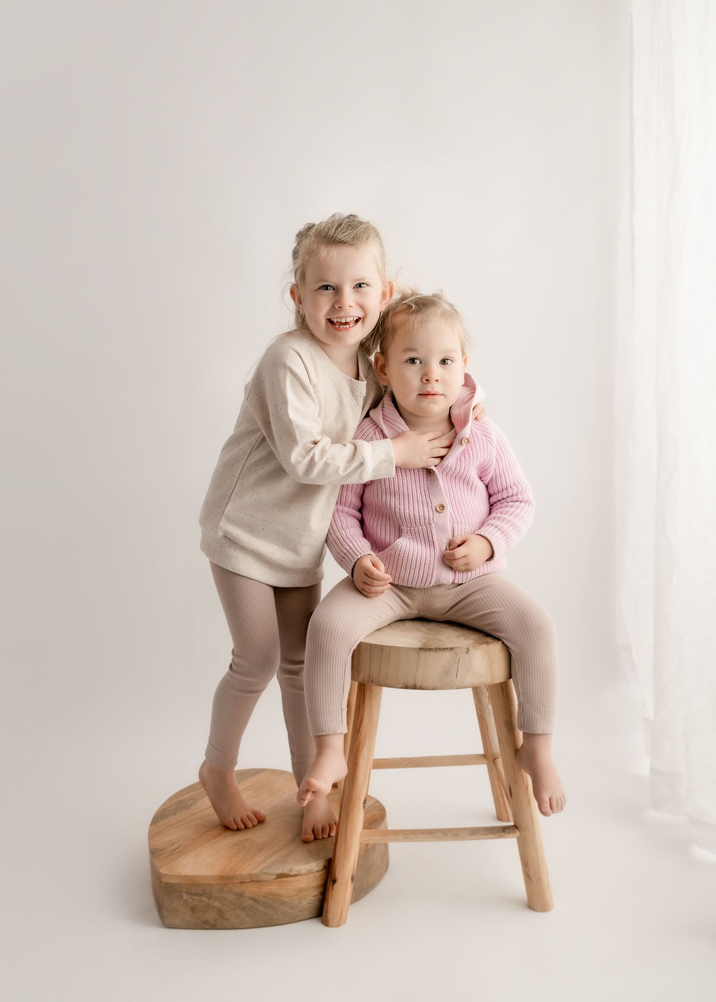 6957_social media_result