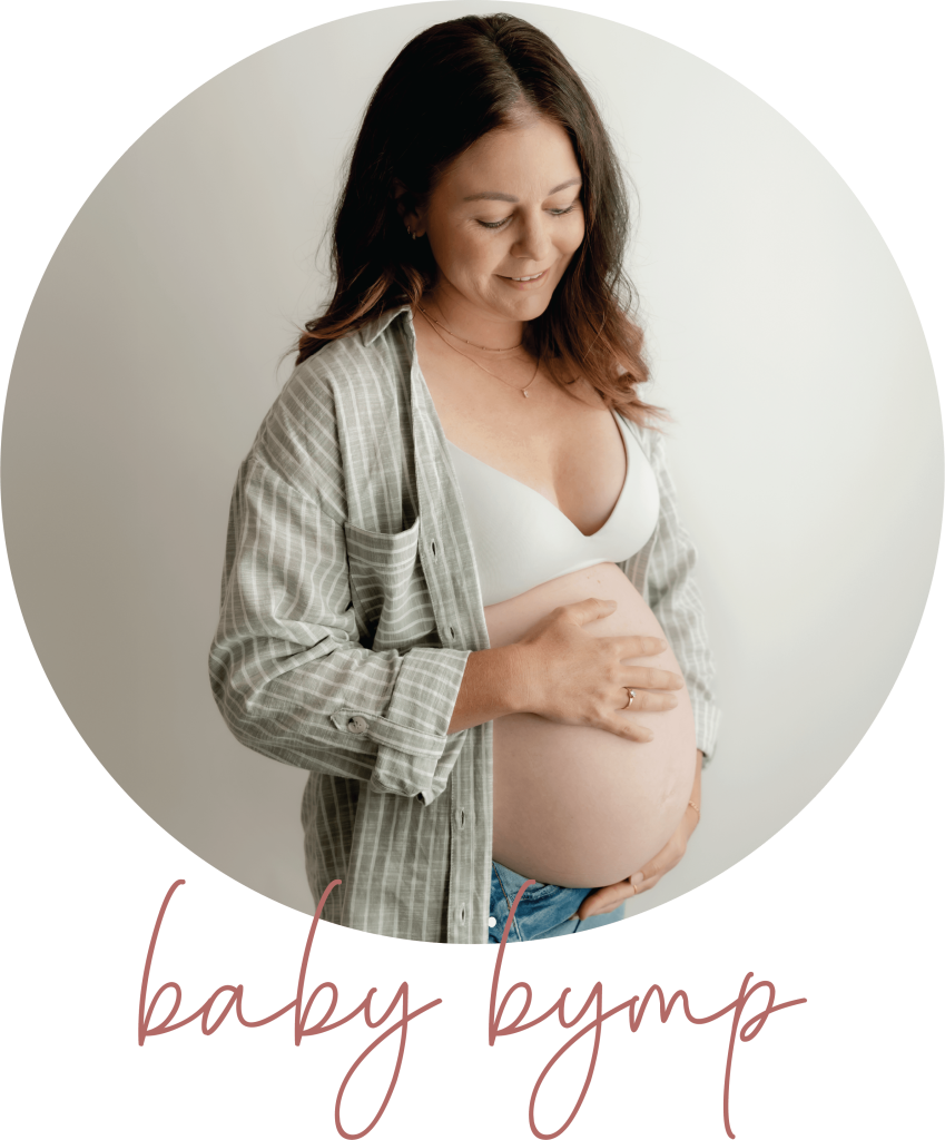 Baby bump maternity mini session in Nelson